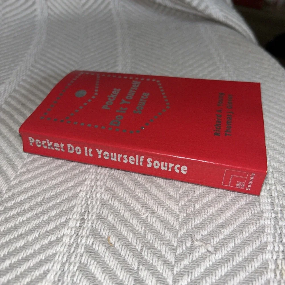 Pocket‎ Do It Yourself Source Guide Book By Richard Young & Thomas Glover